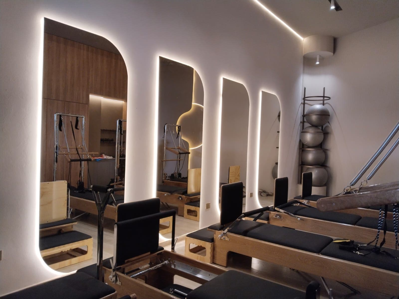 WhatsApp Image 2025-10-03 at 8.43.24 PM (1)